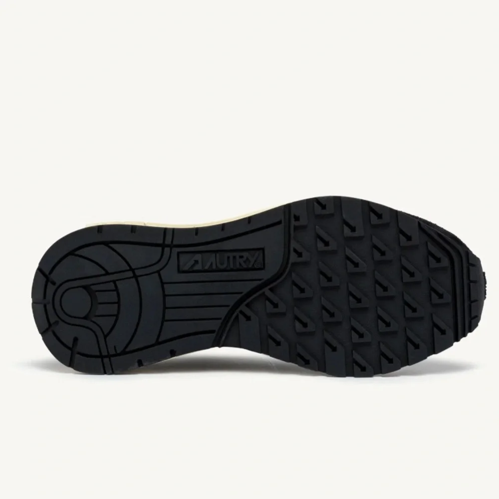 Retro Runner Women's Sneakers in Black and Cream